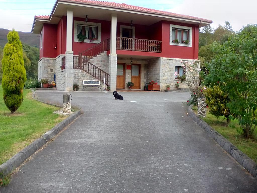 Apartments Aurora La Robellada de Onis Kamer foto